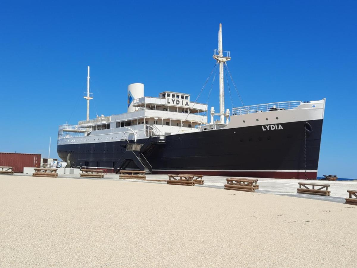 Appartement vue mer, accès direct plage, parking privatif Le Barcarès Esterno foto