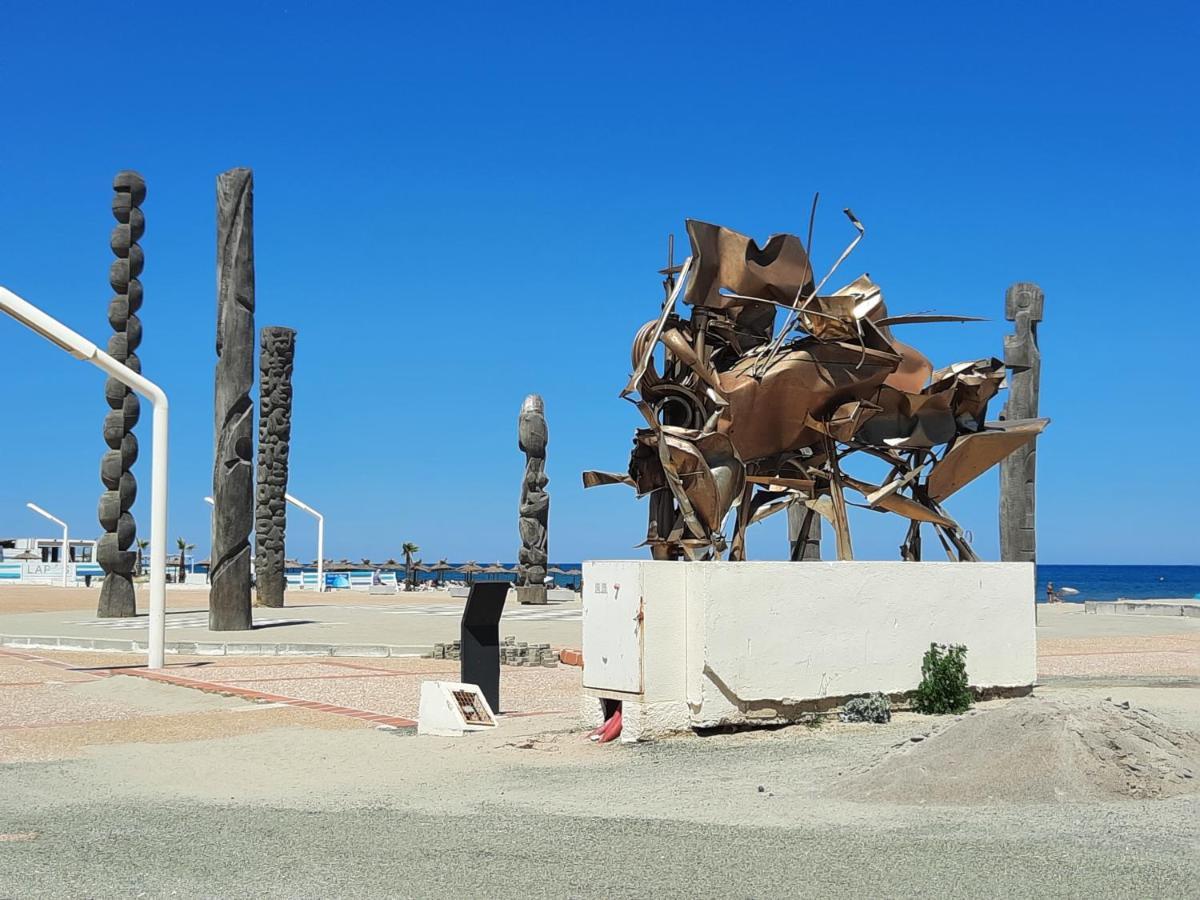Appartement vue mer, accès direct plage, parking privatif Le Barcarès Esterno foto