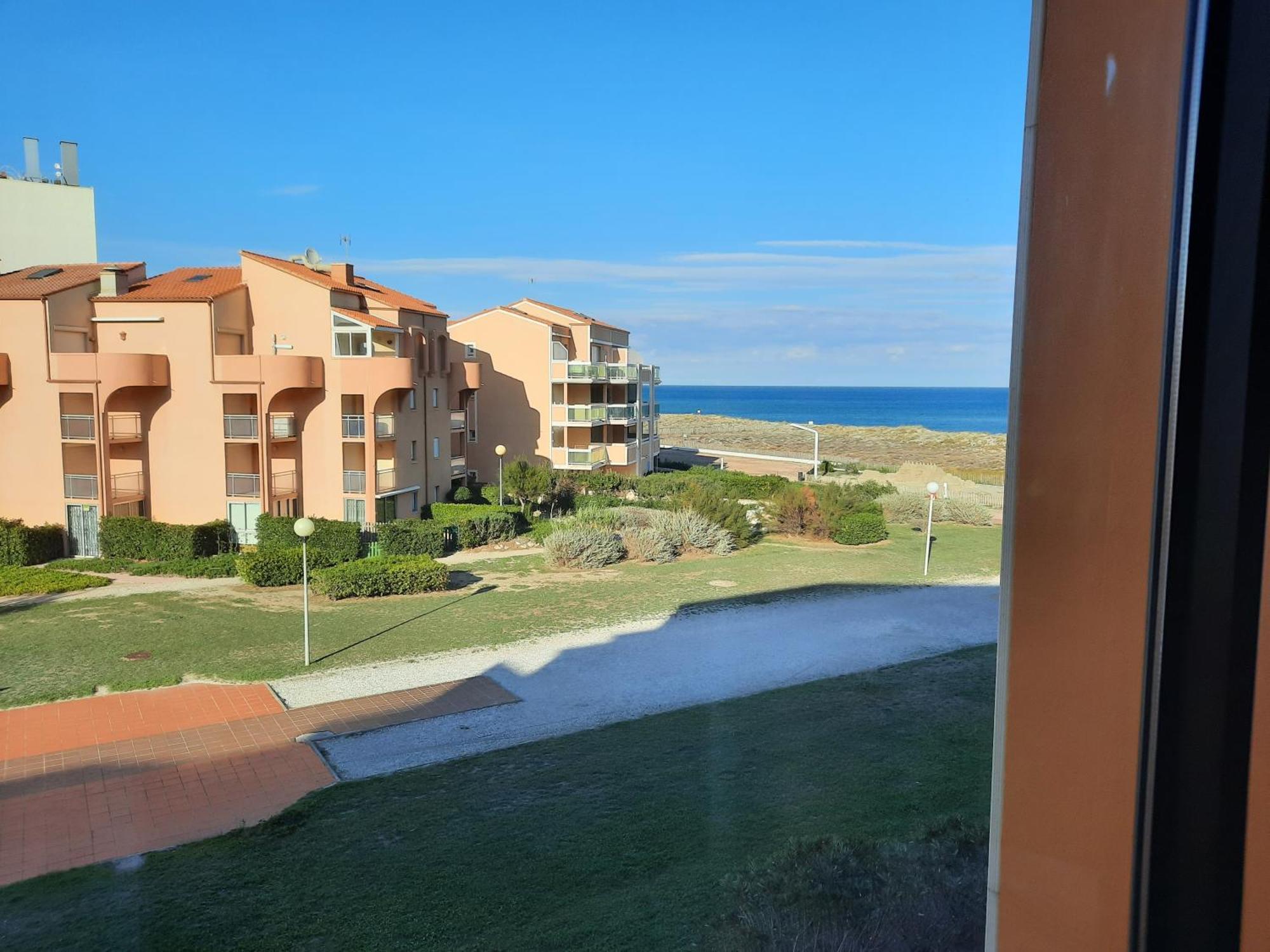 Appartement vue mer, accès direct plage, parking privatif Le Barcarès Esterno foto